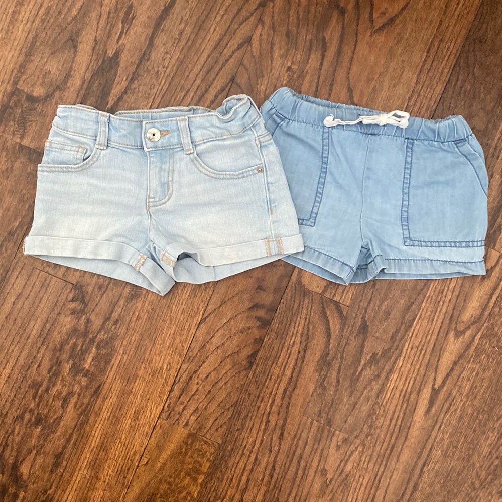 Set of denim shorts